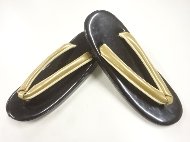 JAPANESE KIMONO / JAPANESE-STYLE ZORI (SIZE M)